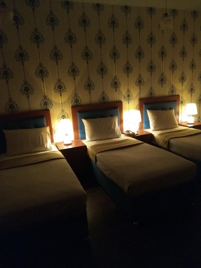New Avon Hotel Dubaj Zewnętrze zdjęcie