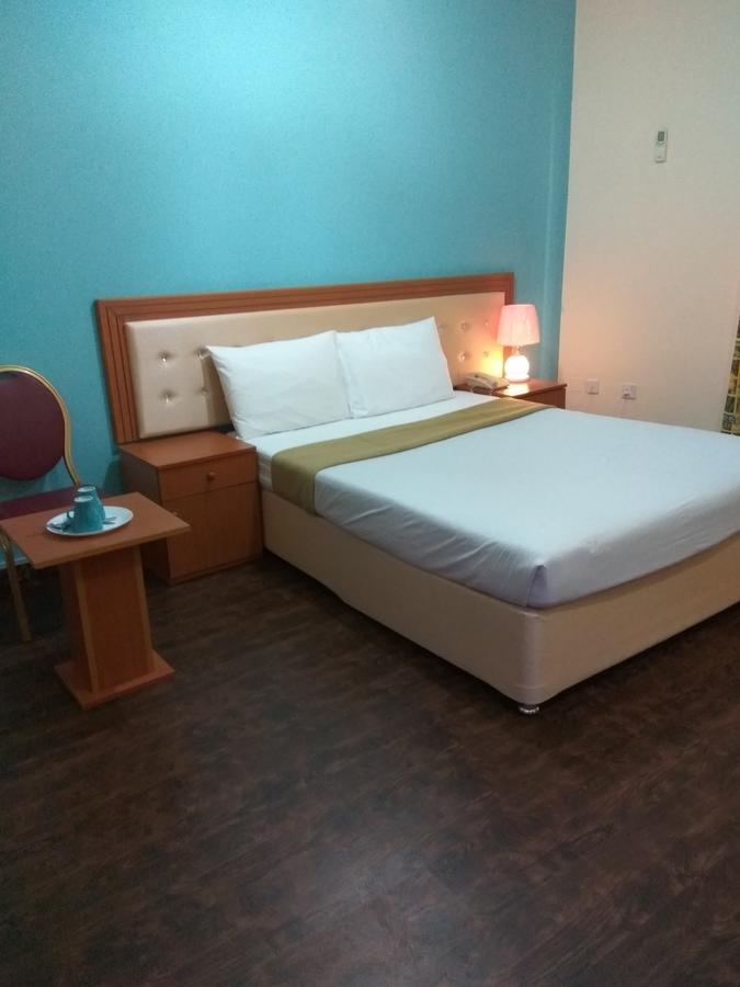 New Avon Hotel Dubaj Zewnętrze zdjęcie