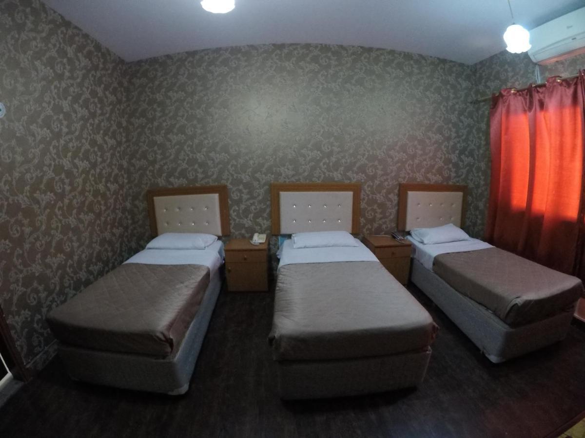 New Avon Hotel Dubaj Zewnętrze zdjęcie