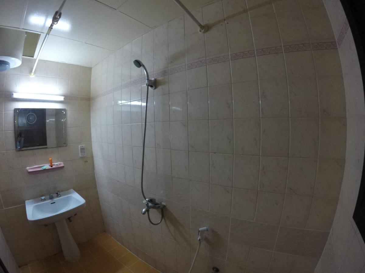 New Avon Hotel Dubaj Zewnętrze zdjęcie