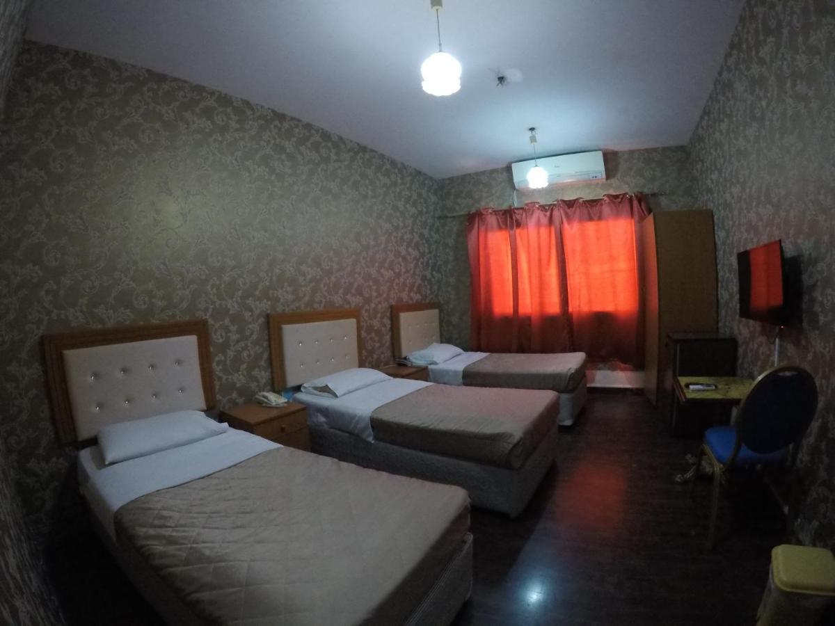 New Avon Hotel Dubaj Zewnętrze zdjęcie