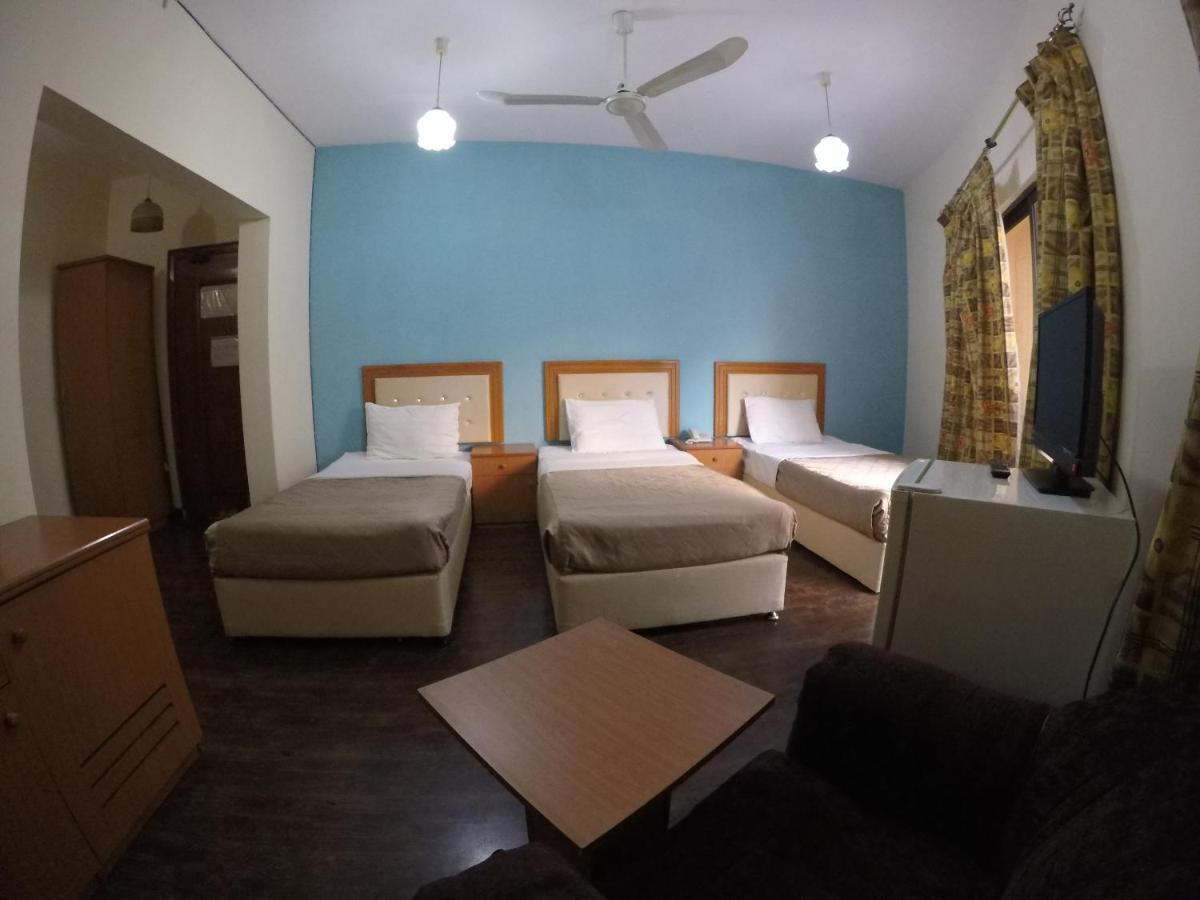 New Avon Hotel Dubaj Zewnętrze zdjęcie