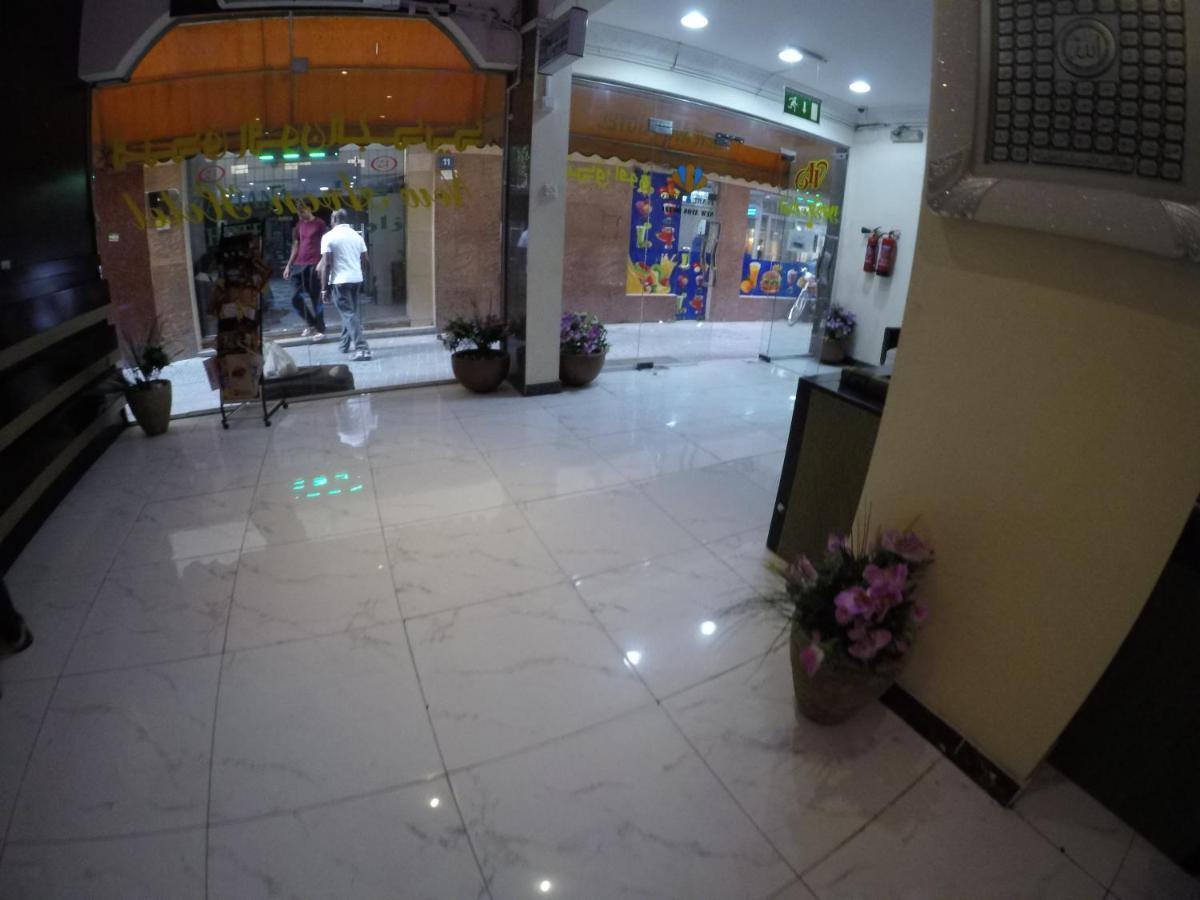 New Avon Hotel Dubaj Zewnętrze zdjęcie